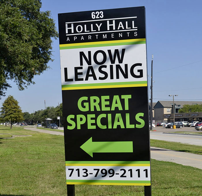 Attractive real estate signs for commercial use