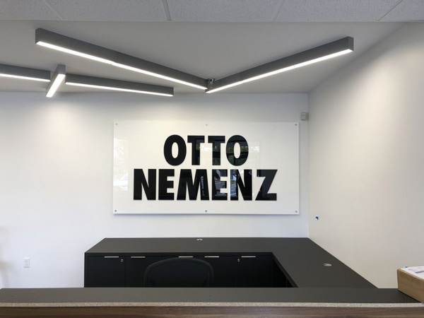 Black Metal Lobby Signs for Otto Nemenz