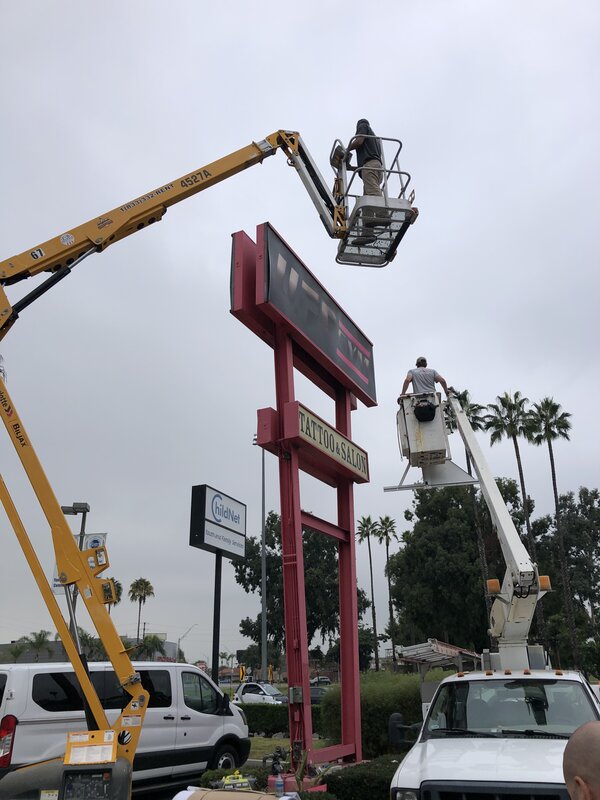 Commercial Pylon Sign Installation in Santa Ana, CA 